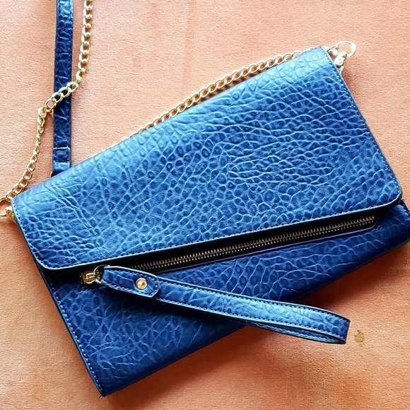 No Name Handbags - CROSSBODY CONVERTIBLE POCKETBOOK PURSE - Navy Slim Wristlet NWOT